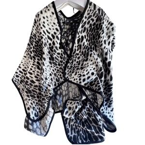 Marc New York Leopard Print Poncho Wrap Black White Animal Print Tassel Tie O/S